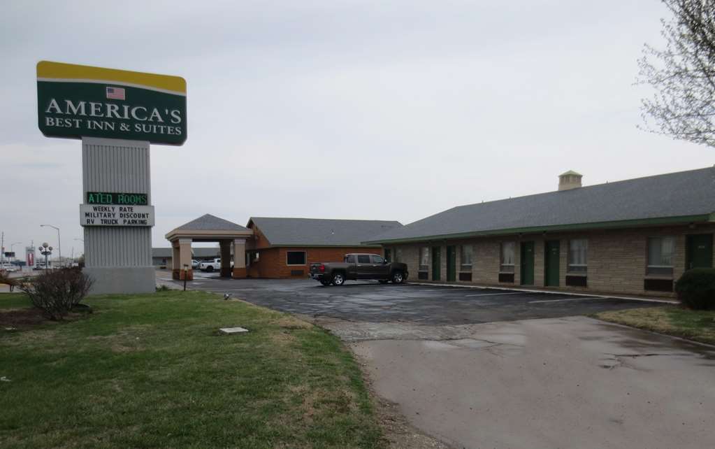 America'S Best Inn And Suites Emporia Extérieur photo