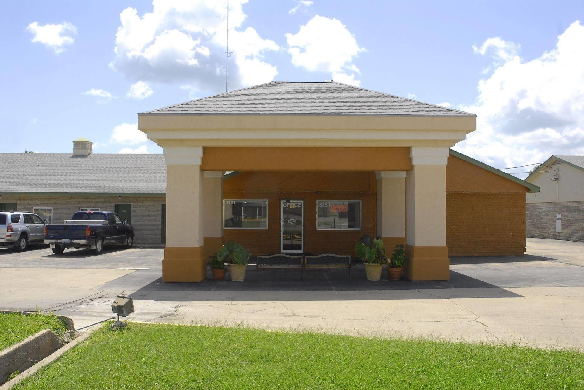 America'S Best Inn And Suites Emporia Extérieur photo