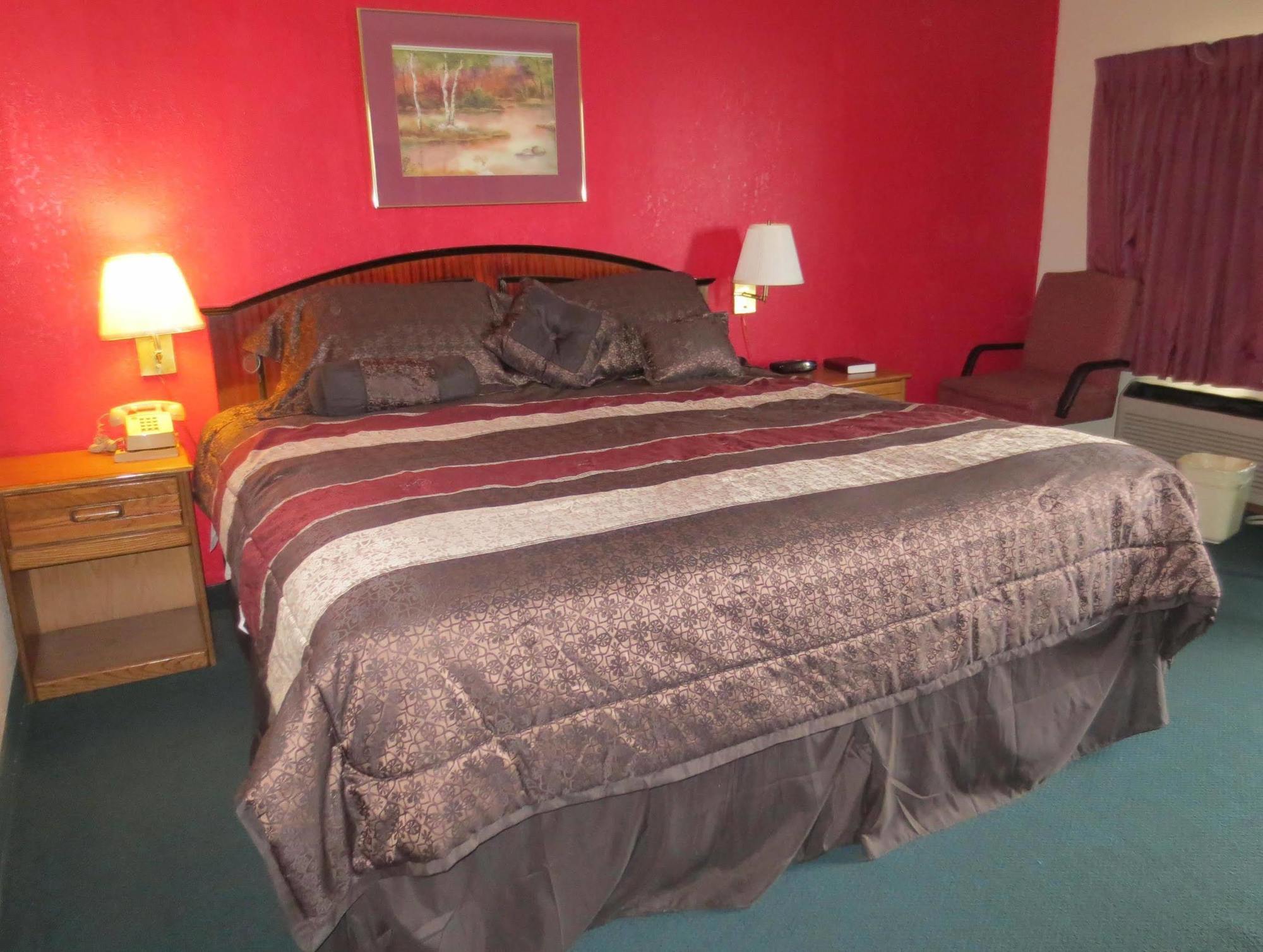 America'S Best Inn And Suites Emporia Extérieur photo