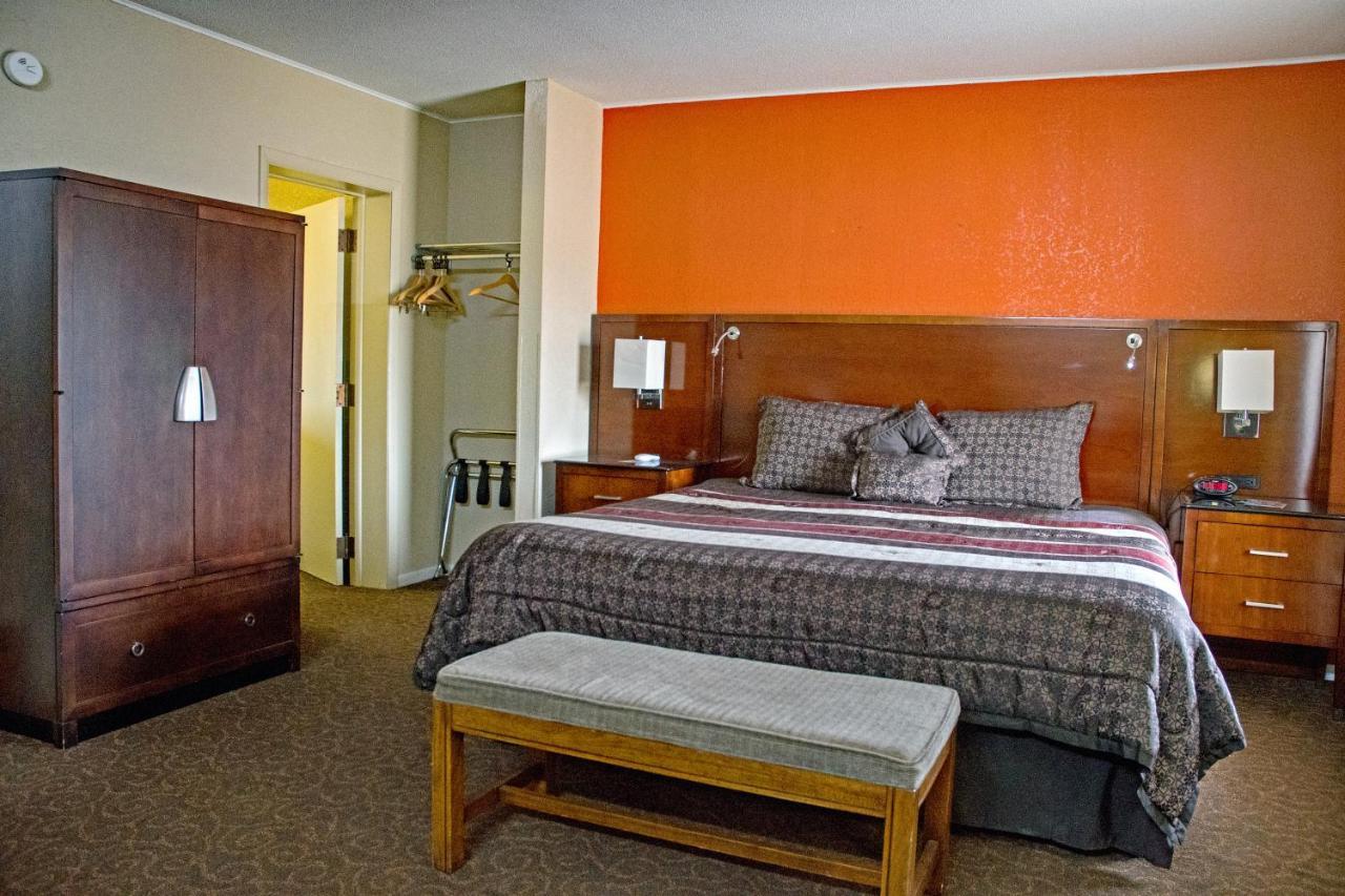 America'S Best Inn And Suites Emporia Extérieur photo
